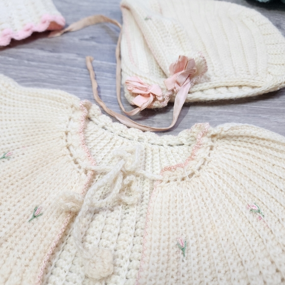 VINTAGE 5 Piece Crochet Sweaters and Bonnet Hat Bundle Lot - Picture 3 of 16